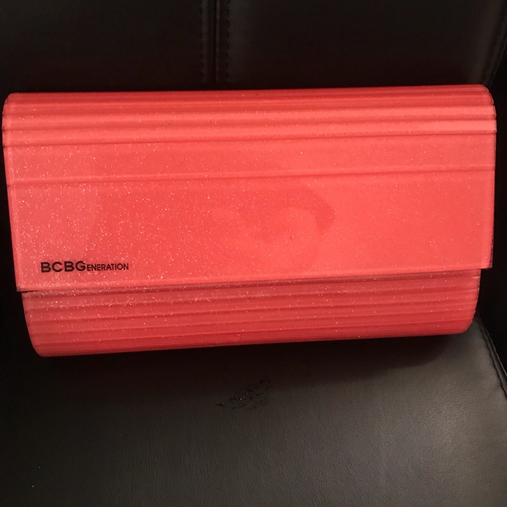 BCBG generation clutch